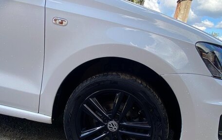 Volkswagen Polo VI (EU Market), 2017 год, 700 000 рублей, 4 фотография