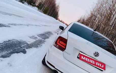 Volkswagen Polo VI (EU Market), 2017 год, 700 000 рублей, 2 фотография