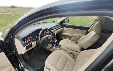 Skoda Superb III рестайлинг, 2011 год, 1 400 000 рублей, 11 фотография