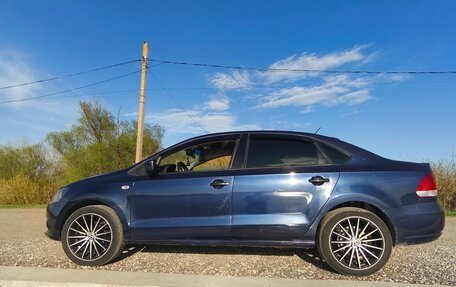 Volkswagen Polo VI (EU Market), 2013 год, 700 000 рублей, 3 фотография