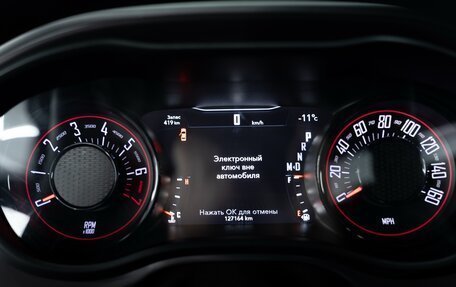 Dodge Challenger III рестайлинг 2, 2019 год, 3 770 000 рублей, 16 фотография