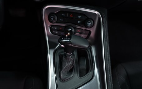 Dodge Challenger III рестайлинг 2, 2019 год, 3 770 000 рублей, 19 фотография