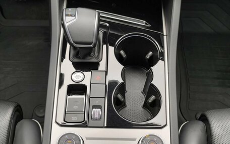 Volkswagen Touareg III, 2019 год, 4 934 400 рублей, 10 фотография