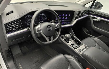 Volkswagen Touareg III, 2019 год, 4 934 400 рублей, 14 фотография