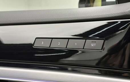 Volkswagen Touareg III, 2019 год, 4 934 400 рублей, 17 фотография