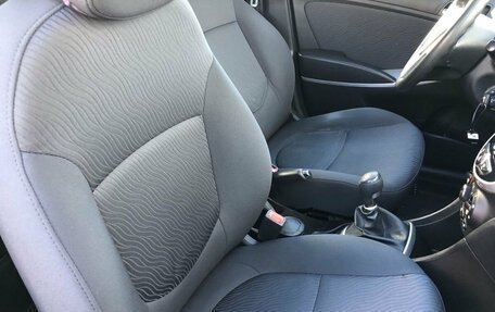 Hyundai Solaris II рестайлинг, 2013 год, 845 000 рублей, 10 фотография