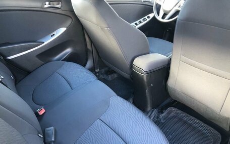 Hyundai Solaris II рестайлинг, 2013 год, 845 000 рублей, 11 фотография