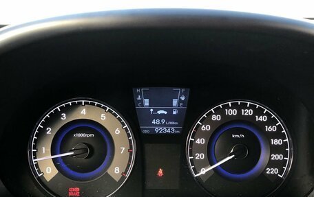 Hyundai Solaris II рестайлинг, 2013 год, 845 000 рублей, 19 фотография