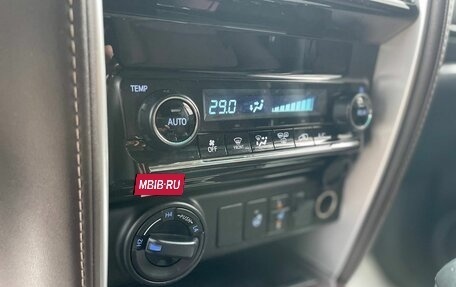 Toyota Fortuner II, 2018 год, 3 000 000 рублей, 15 фотография