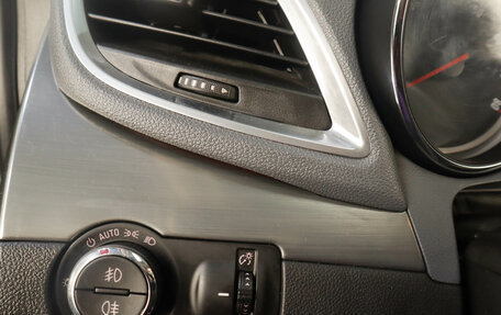 Opel Mokka I, 2013 год, 1 299 000 рублей, 11 фотография