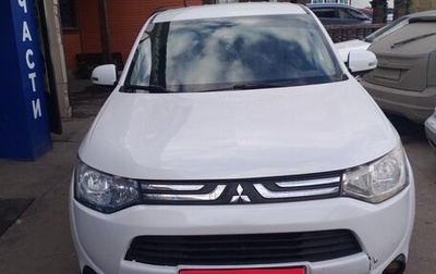 Mitsubishi Outlander III рестайлинг 3, 2013 год, 1 050 000 рублей, 1 фотография