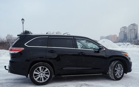 Toyota Highlander III, 2015 год, 4 100 000 рублей, 16 фотография
