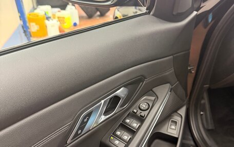 BMW 3 серия, 2020 год, 3 650 000 рублей, 10 фотография