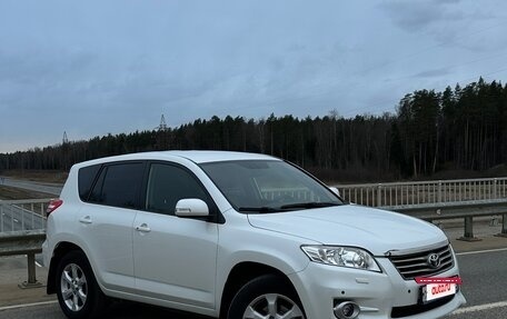 Toyota RAV4, 2011 год, 1 650 000 рублей, 4 фотография