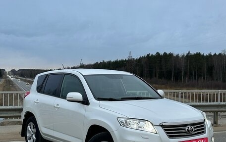 Toyota RAV4, 2011 год, 1 650 000 рублей, 3 фотография