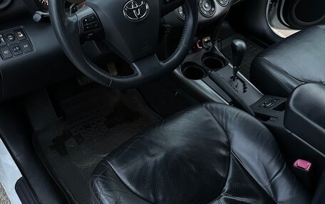Toyota RAV4, 2011 год, 1 650 000 рублей, 12 фотография