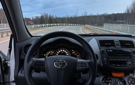 Toyota RAV4, 2011 год, 1 650 000 рублей, 10 фотография