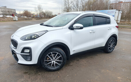 KIA Sportage IV рестайлинг, 2020 год, 2 100 000 рублей, 3 фотография