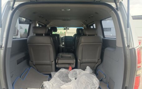 Hyundai Grand Starex Grand Starex I рестайлинг 2, 2009 год, 1 250 000 рублей, 16 фотография