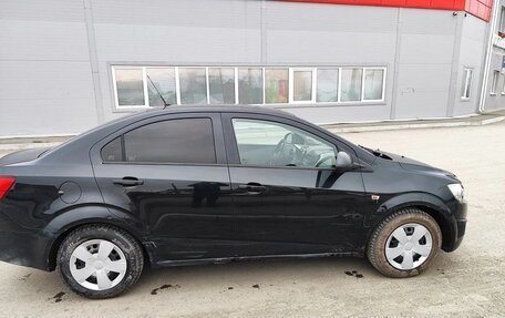 Chevrolet Aveo III, 2012 год, 550 000 рублей, 4 фотография