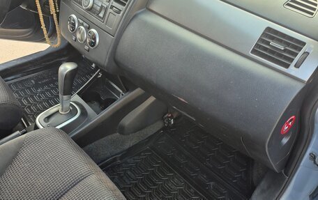 Nissan Tiida, 2012 год, 750 000 рублей, 7 фотография