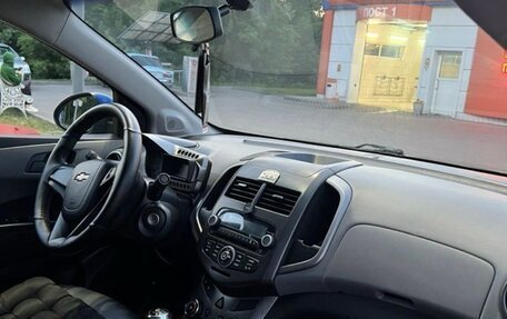 Chevrolet Aveo III, 2012 год, 700 000 рублей, 2 фотография