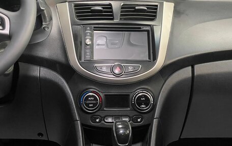 Hyundai Solaris II рестайлинг, 2014 год, 950 000 рублей, 15 фотография