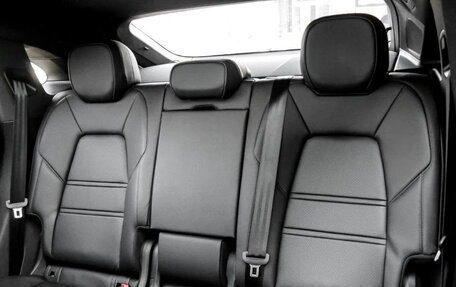 Porsche Cayenne III, 2025 год, 16 290 032 рублей, 12 фотография