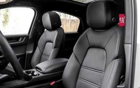 Porsche Cayenne III, 2025 год, 16 290 032 рублей, 8 фотография