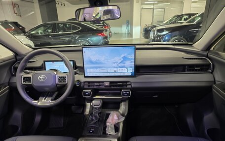 Toyota RAV4, 2026 год, 4 485 000 рублей, 29 фотография