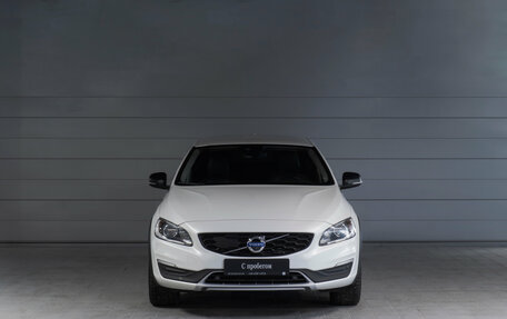 Volvo S60 Cross Country, 2017 год, 2 450 000 рублей, 3 фотография