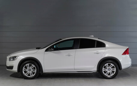 Volvo S60 Cross Country, 2017 год, 2 450 000 рублей, 5 фотография