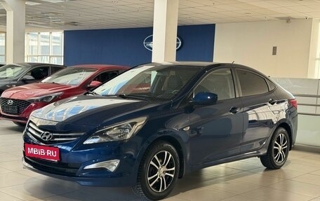 Hyundai Solaris II рестайлинг, 2015 год, 749 000 рублей, 1 фотография