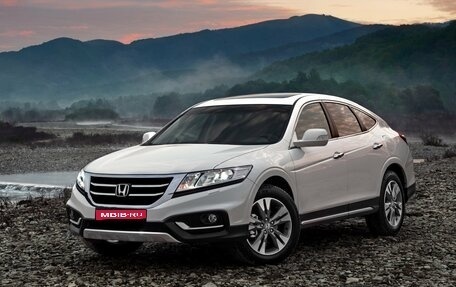 Honda Crosstour I рестайлинг, 2014 год, 2 155 000 рублей, 1 фотография