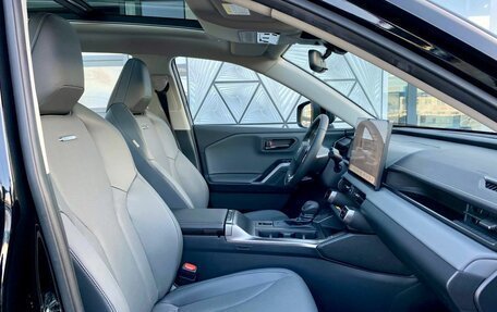 Toyota RAV4, 2025 год, 4 350 000 рублей, 26 фотография