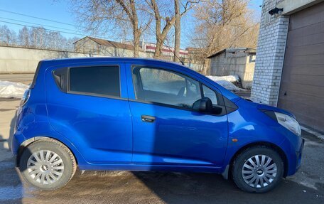 Chevrolet Spark III, 2011 год, 600 000 рублей, 2 фотография