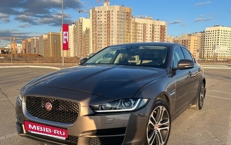 Jaguar XE I рестайлинг, 2016 год, 2 150 000 рублей, 2 фотография