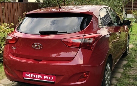 Hyundai i30 II рестайлинг, 2013 год, 900 000 рублей, 3 фотография