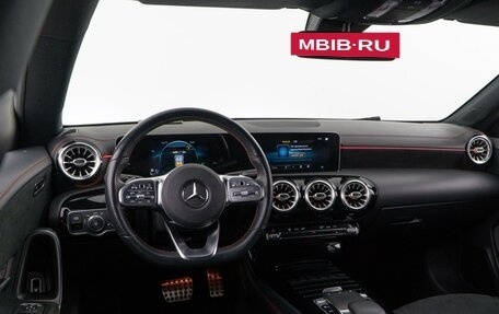 Mercedes-Benz CLA, 2019 год, 2 889 050 рублей, 6 фотография