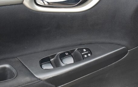 Nissan Tiida, 2015 год, 869 999 рублей, 13 фотография