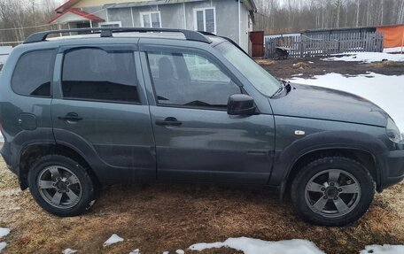 Chevrolet Niva I рестайлинг, 2019 год, 770 000 рублей, 7 фотография