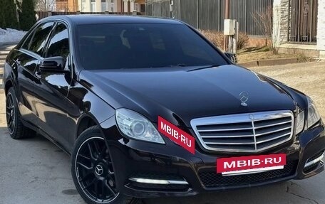 Mercedes-Benz E-Класс, 2012 год, 1 150 000 рублей, 2 фотография