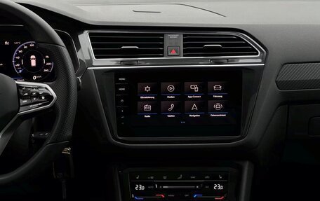 Volkswagen Tiguan II, 2023 год, 3 175 000 рублей, 39 фотография