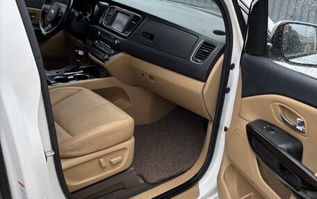 KIA Carnival III, 2018 год, 2 800 000 рублей, 5 фотография