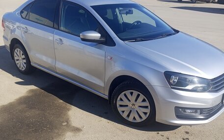 Volkswagen Polo VI (EU Market), 2017 год, 1 000 000 рублей, 6 фотография