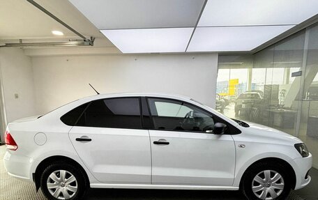 Volkswagen Polo VI (EU Market), 2015 год, 899 000 рублей, 5 фотография