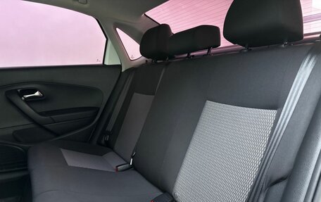 Volkswagen Polo VI (EU Market), 2015 год, 899 000 рублей, 15 фотография