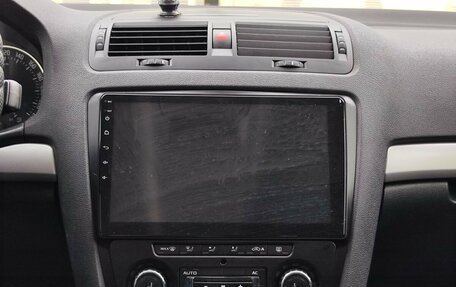 Skoda Octavia, 2012 год, 1 000 000 рублей, 18 фотография