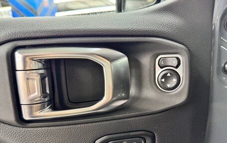 Jeep Wrangler, 2025 год, 8 250 000 рублей, 26 фотография