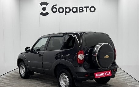 Chevrolet Niva I рестайлинг, 2017 год, 667 000 рублей, 4 фотография